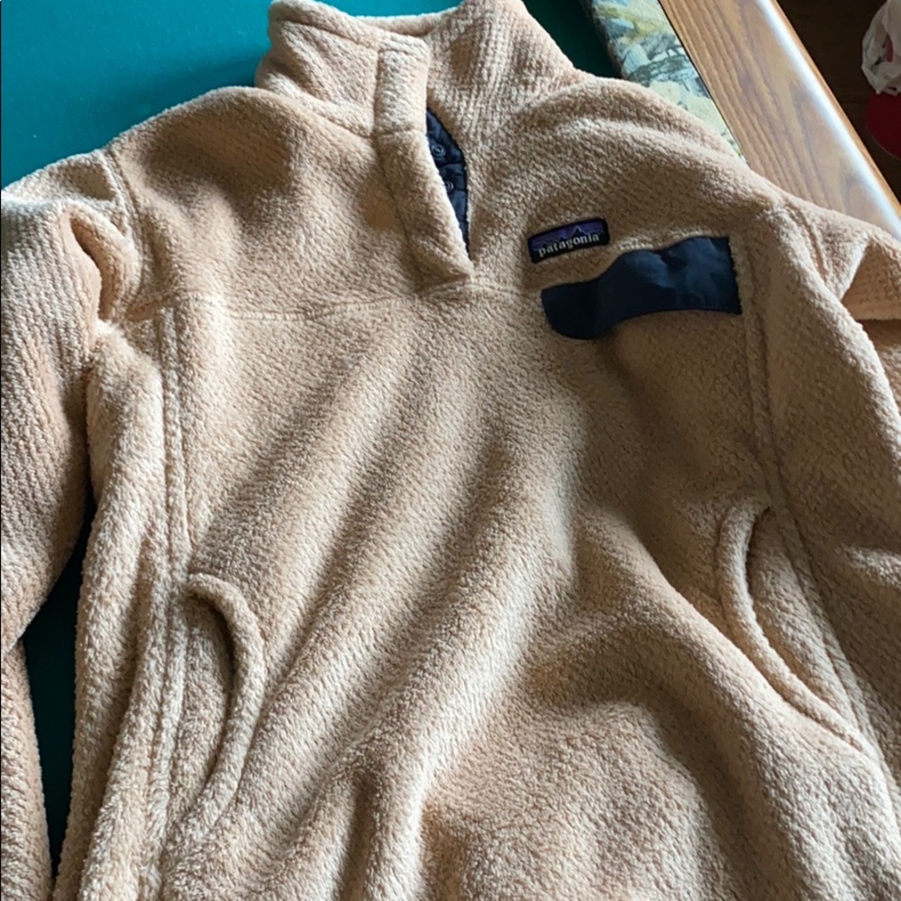 Patagonia snap button pullover